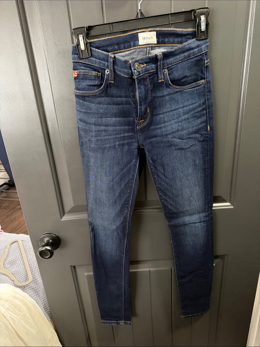 Hudson Jeans Skinny Jeans in Dark Blue Wash
